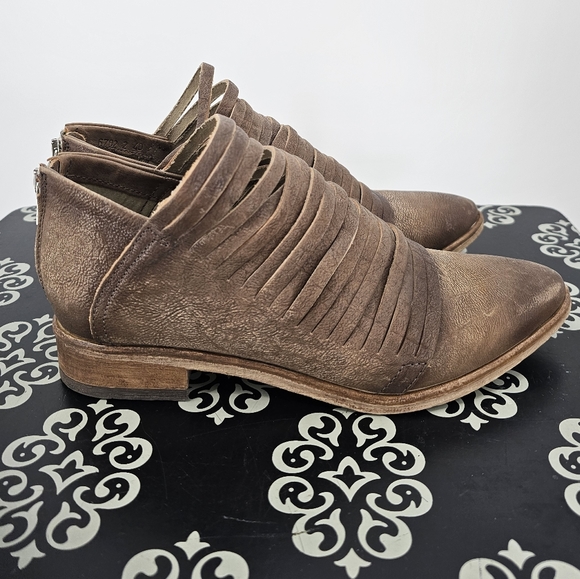 Free People Brown Strappy Booties Size 40 - Picture 1 of 11
